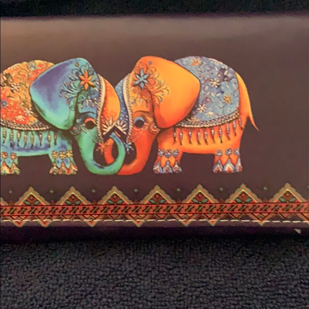 Elephant Wallet - Picture 2 of 4